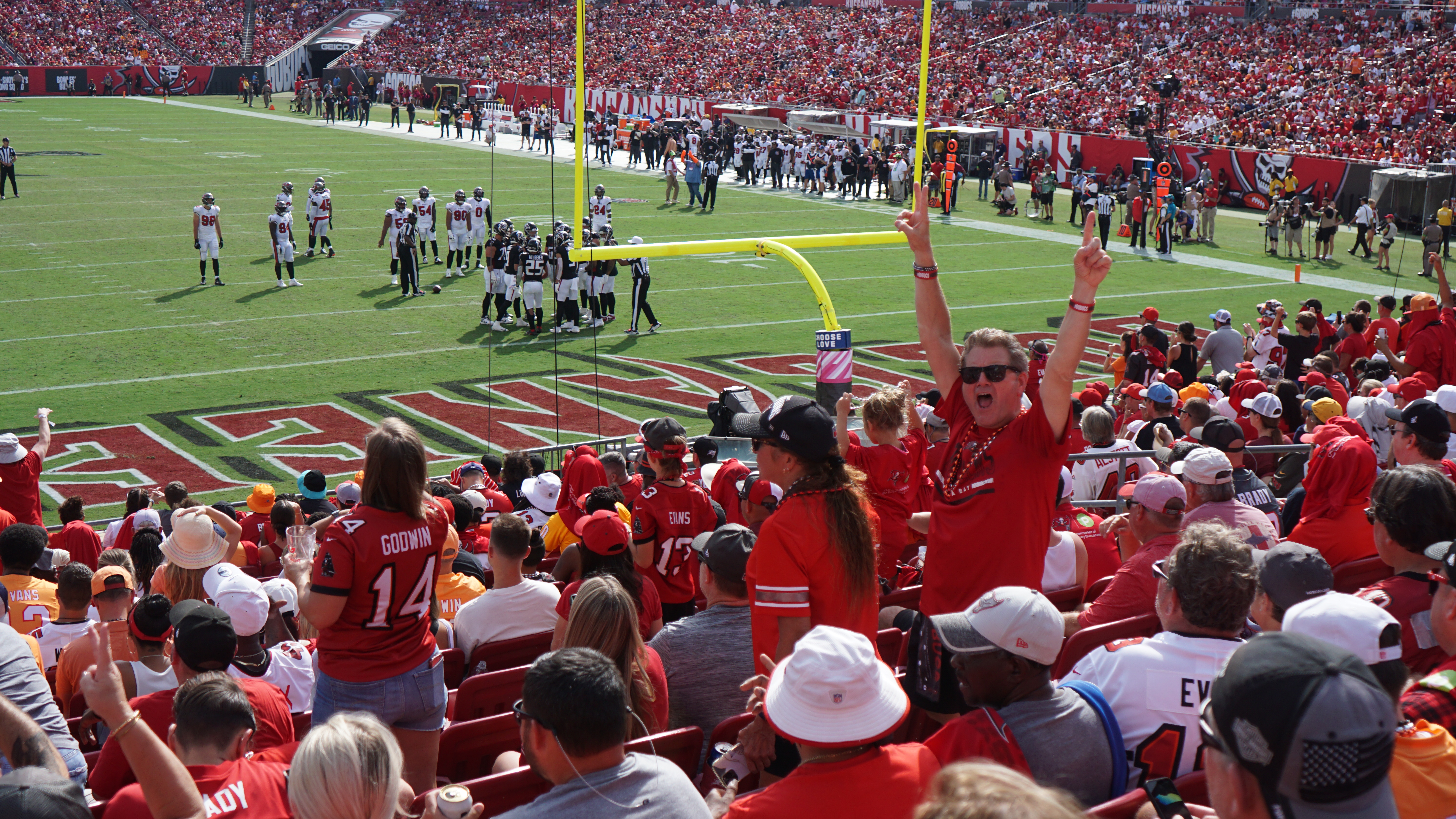 Yahoo Sports: Offensive Line Stands Out as Buccaneers' Biggest Disappointment